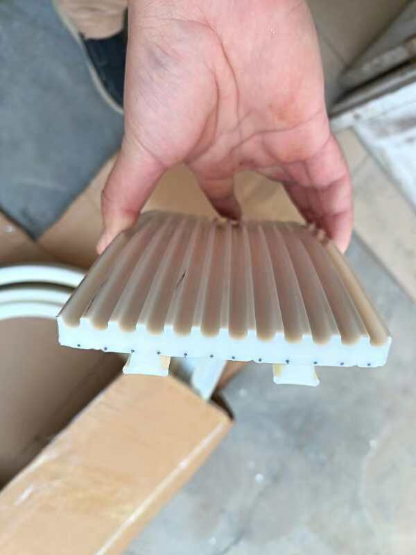 金刚石切割专用UPE齿形输送垫板