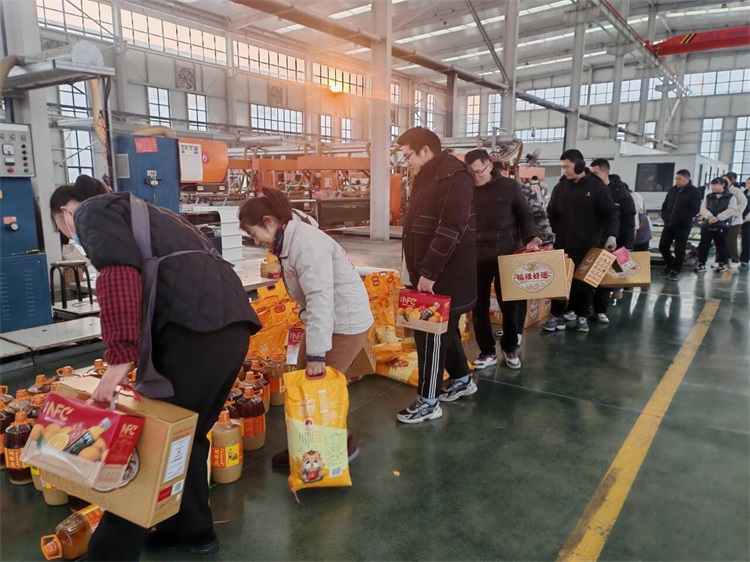 安耐输送带厂发福利啦