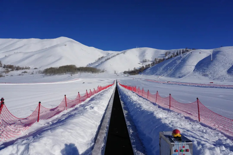 滑雪场魔毯输送带0923-6
